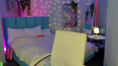 Snapshot of booozekirs_ chatting on June 1, 2026, 2:57 am Milena online show from June 1, 2026, 2:57 am