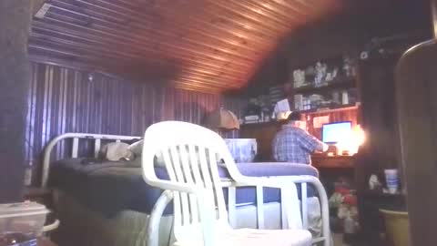 Booshwa online show from April 22, 2026, 7:55 am