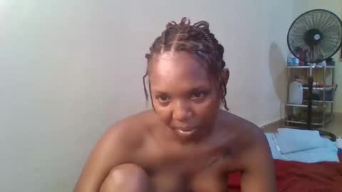 Snapshot of bootie_caramel chatting on February 15, 2026, 12:47 pm bootie_caramel online show from February 15, 2026, 12:47 pm