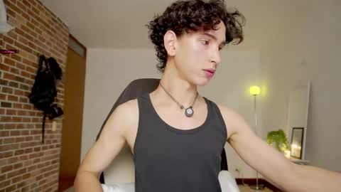 Bream online show from October 22, 2025, 11:21 am