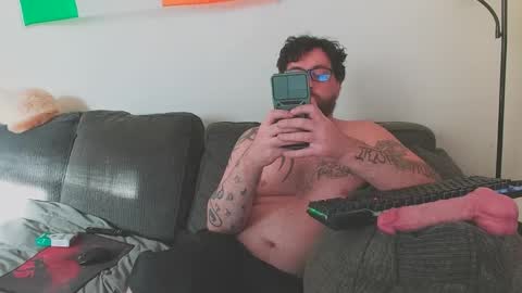 boredandirish21 online show from September 29, 2025, 8:13 pm