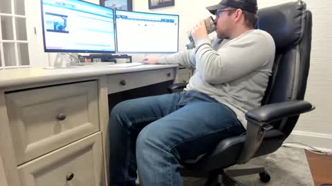 Boredhorndog online show from February 8, 2025, 11:24 pm