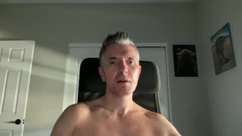 borisdm1976 online show from October 9, 2025, 4:27 pm