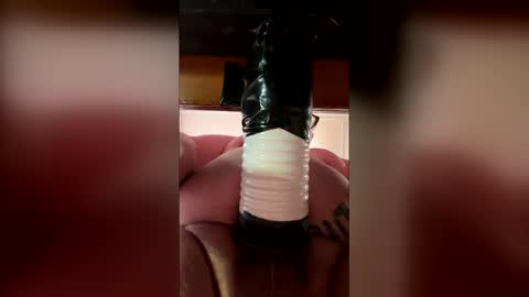 bornoferos1975 online show from March 11, 2026, 8:42 am