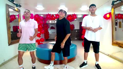 THOMAS AND DAMIAND online show from January 20, 2025, 4:10 am