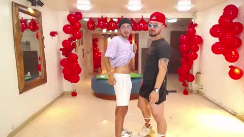 THOMAS AND DAMIAND online show from February 22, 2025, 8:40 am