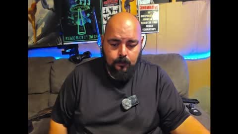 bossdeuce420 online show from April 12, 2026, 5:12 am