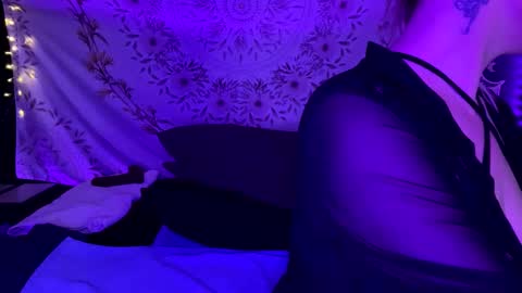 Snapshot of bossmomma chatting on January 28, 2025, 5:11 am BossMom online show from January 28, 2025, 5:11 am