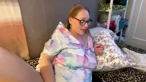 Snapshot of bossmomma chatting on January 29, 2025, 7:53 pm BossMom online show from January 29, 2025, 7:53 pm