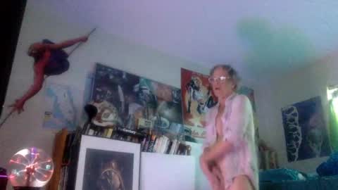 Bottomboo7 online show from October 11, 2025, 12:15 pm