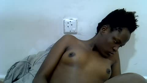 Snapshot of bouncy_vee chatting on June 27, 2026, 11:15 am bouncy_vee online show from June 27, 2026, 11:15 am