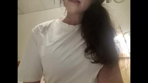 Bouncy Queen Majesty online show from October 24, 2025, 6:26 pm