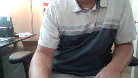 bourbonman144 online show from November 25, 2025, 7:47 pm