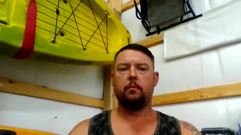 bowtieguy84 online show from September 16, 2025, 11:50 pm