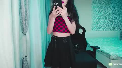 Helen  online show from December 17, 2024, 9:07 am