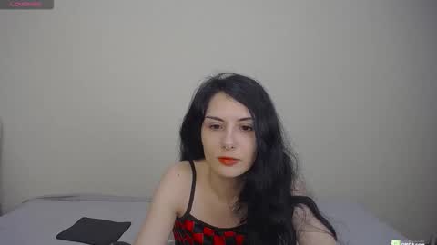 Helen  online show from September 26, 2025, 1:48 pm