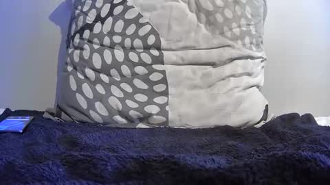 boy3911 online show from September 11, 2025, 3:23 pm