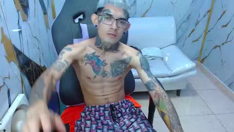 Snapshot of boy_tatto77 chatting on February 13, 2026, 7:10 pm boy_tatto77 online show from February 13, 2026, 7:10 pm