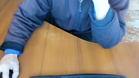 BoyApollon online show from October 12, 2025, 11:09 am