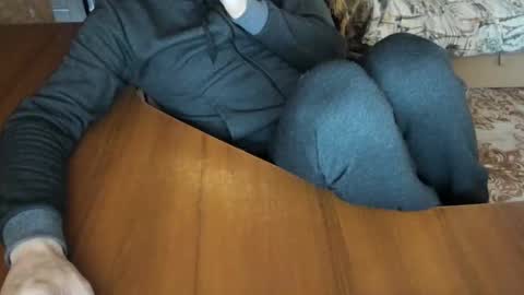 BoyApollon online show from November 1, 2025, 6:59 am