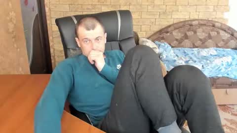 BoyApollon online show from March 17, 2026, 6:17 am