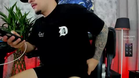 boyc02_ online show from September 10, 2025, 10:43 pm