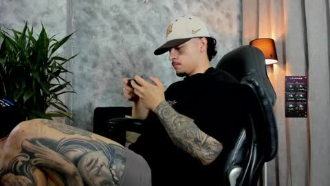 boyc02_ online show from November 29, 2025, 1:14 pm