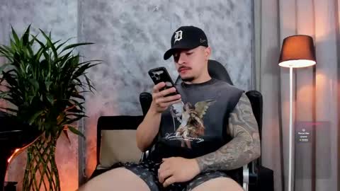 boyc02_ online show from April 21, 2026, 12:22 pm