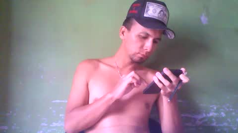 Boy online show from January 16, 2025, 9:08 pm