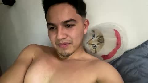 boyfit2023 online show from December 22, 2024, 9:20 pm