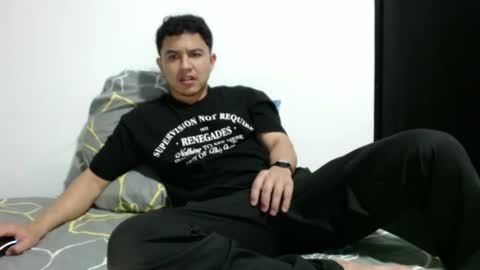 boyfit2023 online show from September 18, 2025, 1:40 am