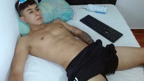 boyg_hots online show from March 5, 2025, 9:15 pm