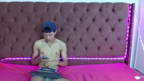 ALEX - TAYLER  -MIKE online show from December 18, 2024, 5:10 pm