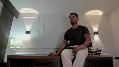 boysonfiree online show from December 2, 2025, 11:48 am