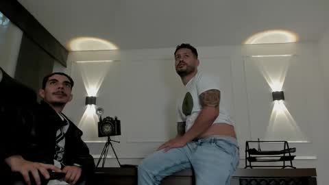 boysonfiree online show from December 3, 2025, 11:52 am