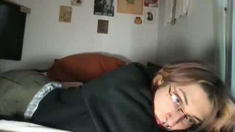 boywithbug online show from March 3, 2025, 11:03 pm