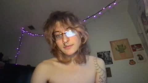 boywithbug online show from March 10, 2025, 1:54 pm