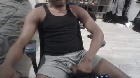 bquen400 online show from September 27, 2025, 2:27 am