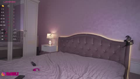 Lana  online show from February 6, 2025, 5:46 am