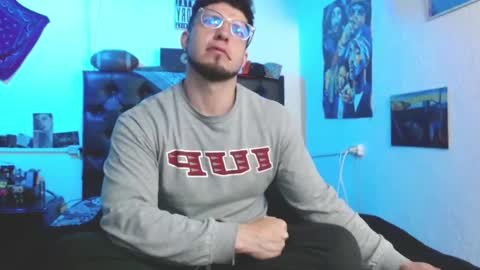 brad hot boy online show from September 9, 2025, 2:22 am