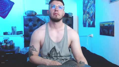 brad hot boy online show from November 5, 2025, 4:40 pm