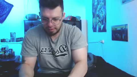brad hot boy online show from June 13, 2026, 3:10 pm