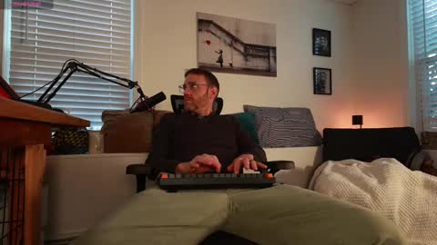 BradBronton online show from February 10, 2025, 8:42 pm