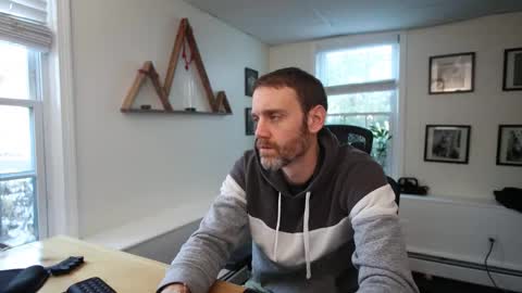 BradBronton online show from December 17, 2025, 7:09 pm