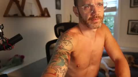 Snapshot of bradbronton chatting on August 5, 2026, 11:46 am BradBronton online show from August 5, 2026, 11:46 am