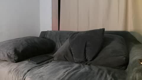 Snapshot of bradley_martinez chatting on May 20, 2026, 12:50 am Bradley Martinez online show from May 20, 2026, 12:50 am