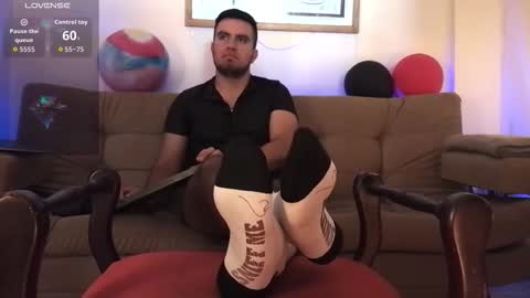 Bradley Colton Independ Model online show from February 9, 2026, 2:21 pm