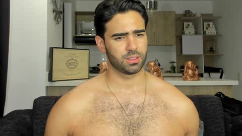 bradleymartin7 online show from February 9, 2025, 1:11 am