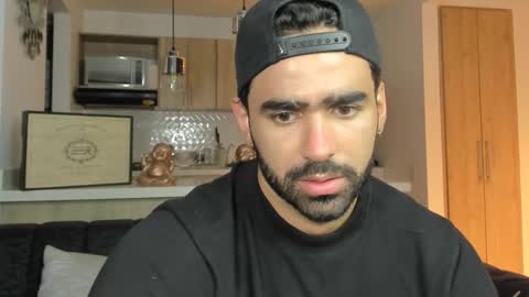 bradleymartin7 online show from October 7, 2025, 3:47 am