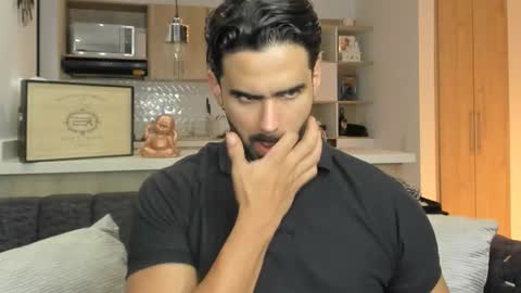 bradleymartin7 online show from October 10, 2025, 11:37 pm